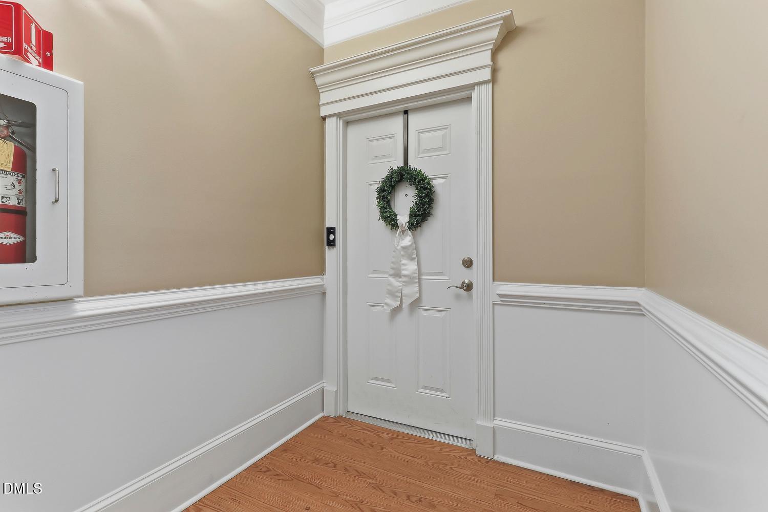 Image 3: 005-010-Front Door-1500x1000