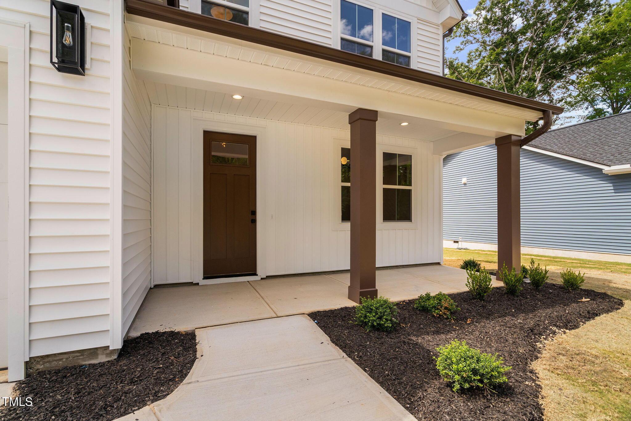 Image 4: 9-web-or-mls-165-nashua-dr