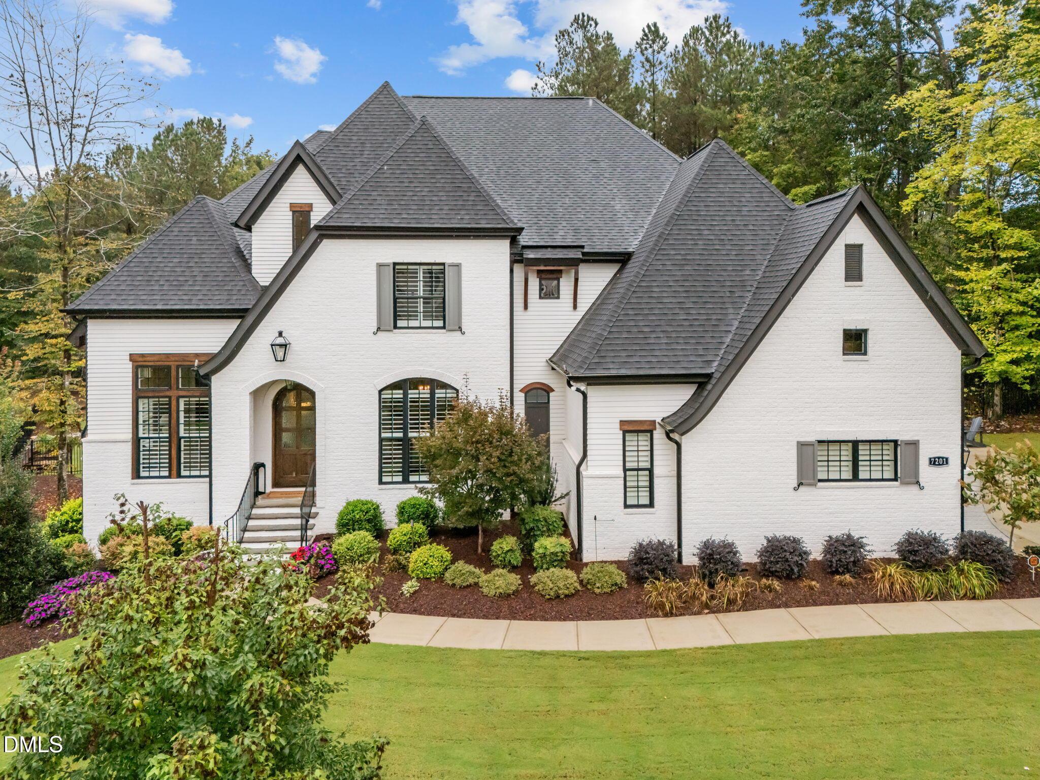 Image 1: 1-web-or-mls-DJI_20250929124512_0003_D