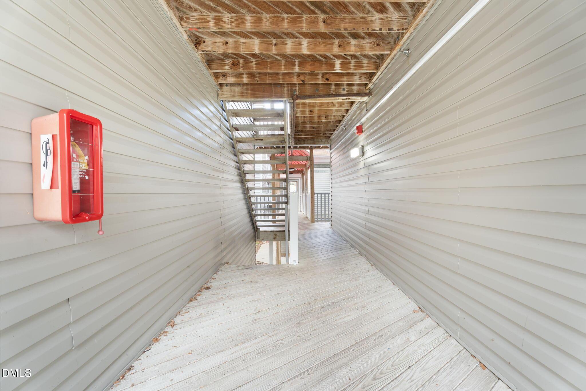 Image 4: 4-web-or-mls-DSC05563