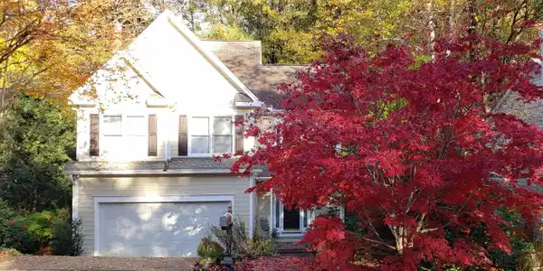 3813 Lake Point Circle