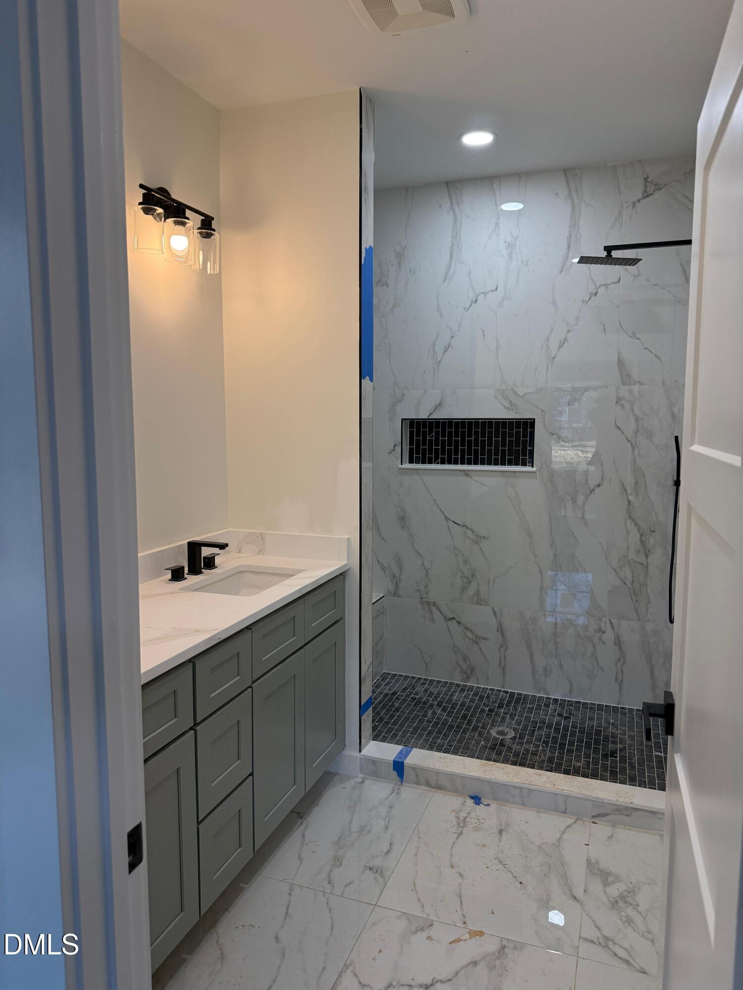 Image 4: c40db830-9b67-4b8d-a939-c7b74eee9ba0