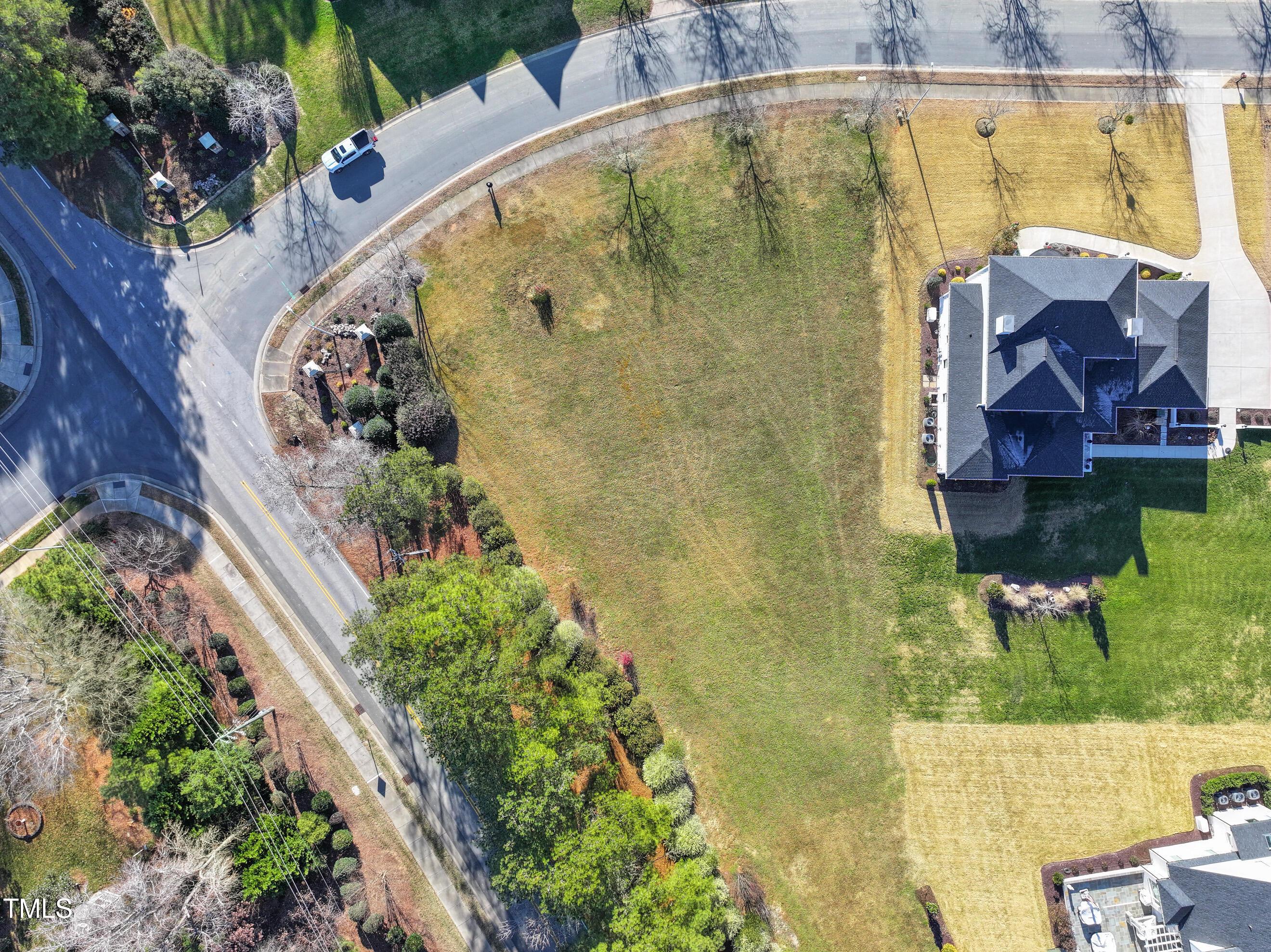Image 3: paragon-drone-rosemoor-lot4