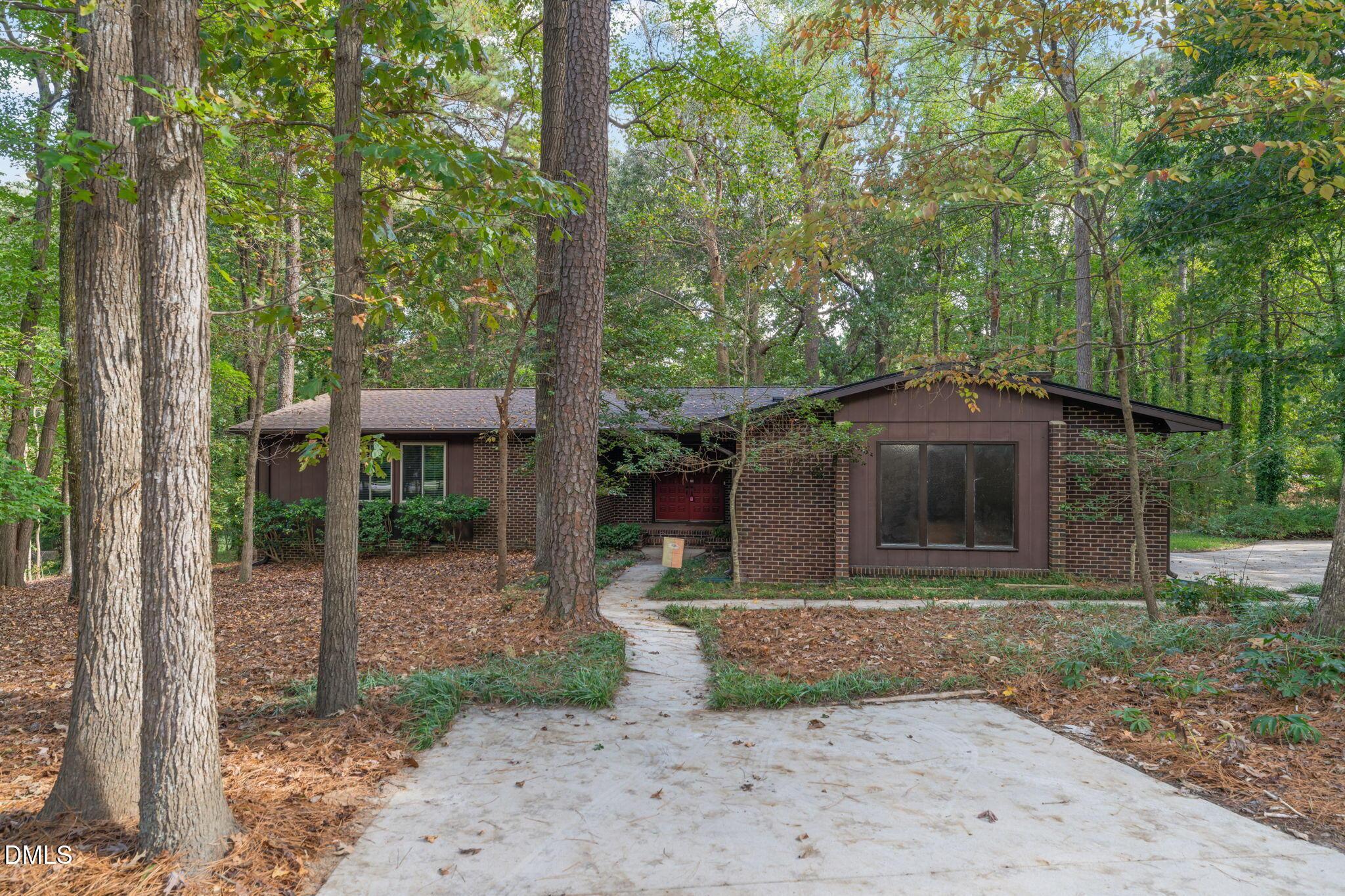 Image 1: 6913 Lake Wheeler