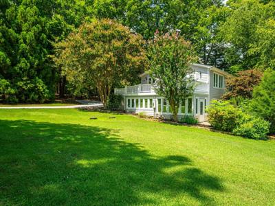8001 Bud Morris Road