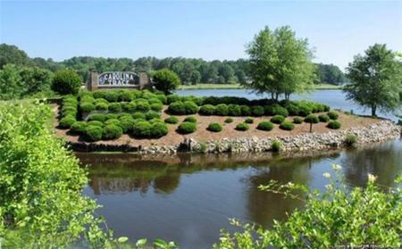 16 The Pointe