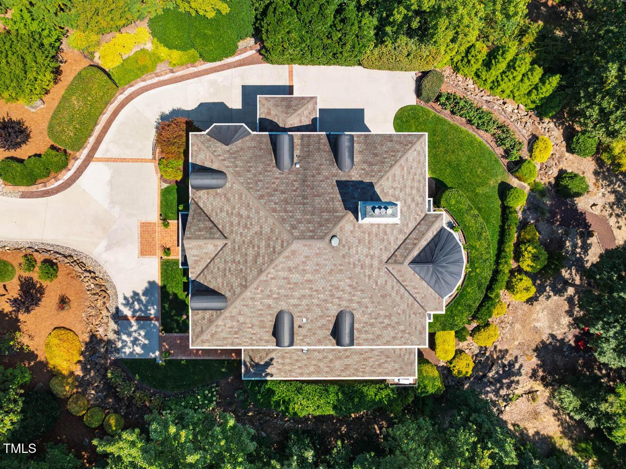 Image 3: 50131ManlyDr-008