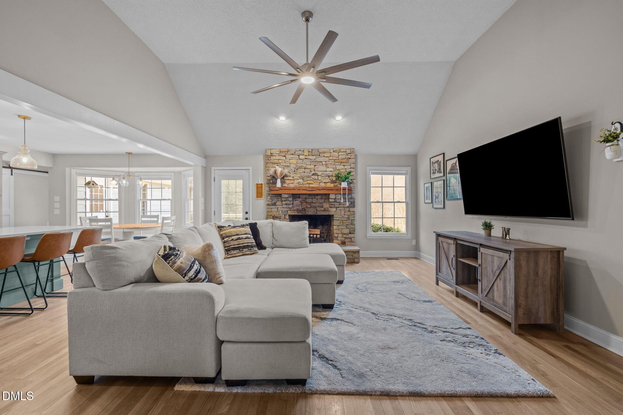 Image 2: 5-web-or-mls-P1101922