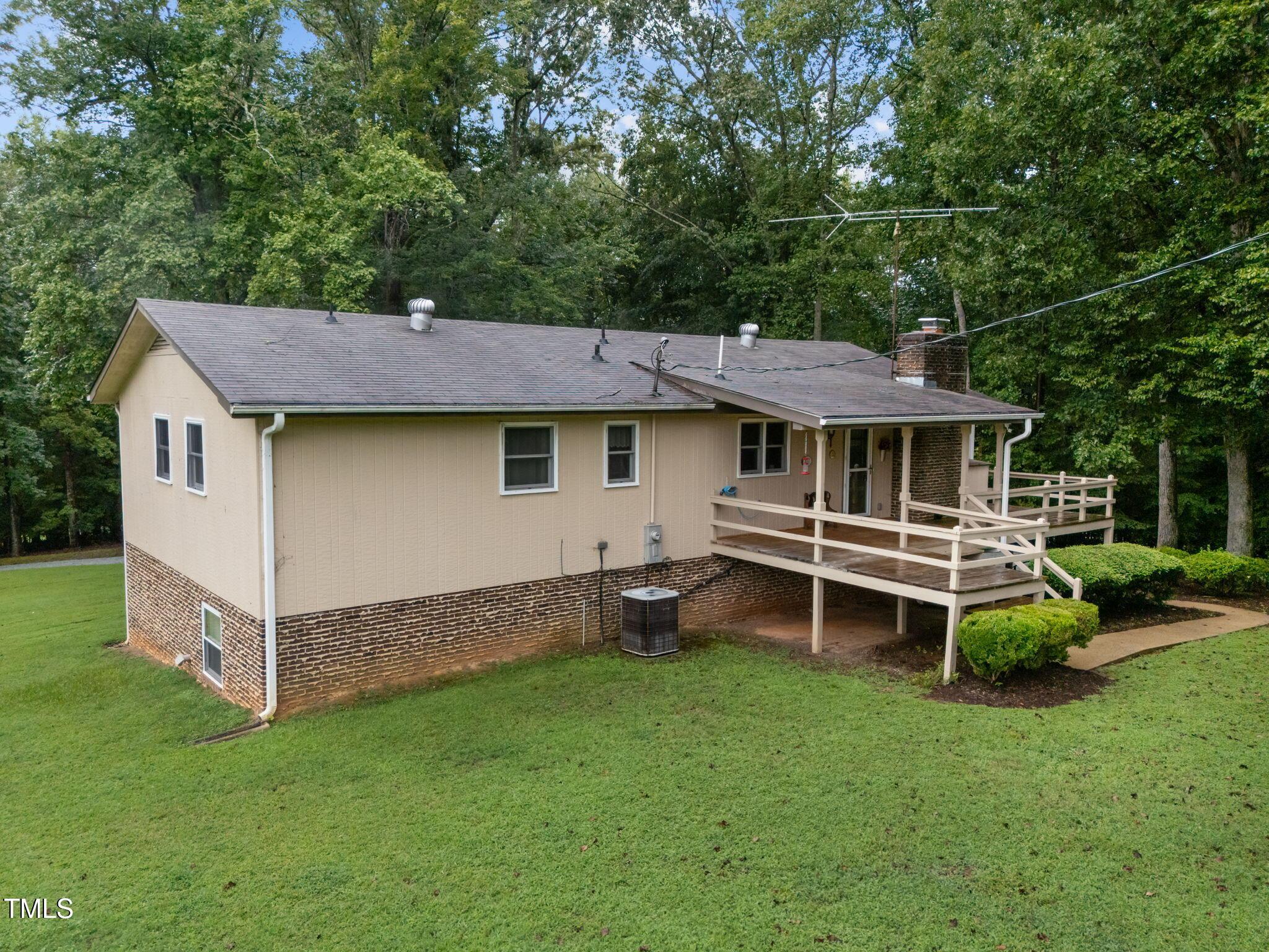Image 4: 4-web-or-mls-DJI_20250813140950_0005_D