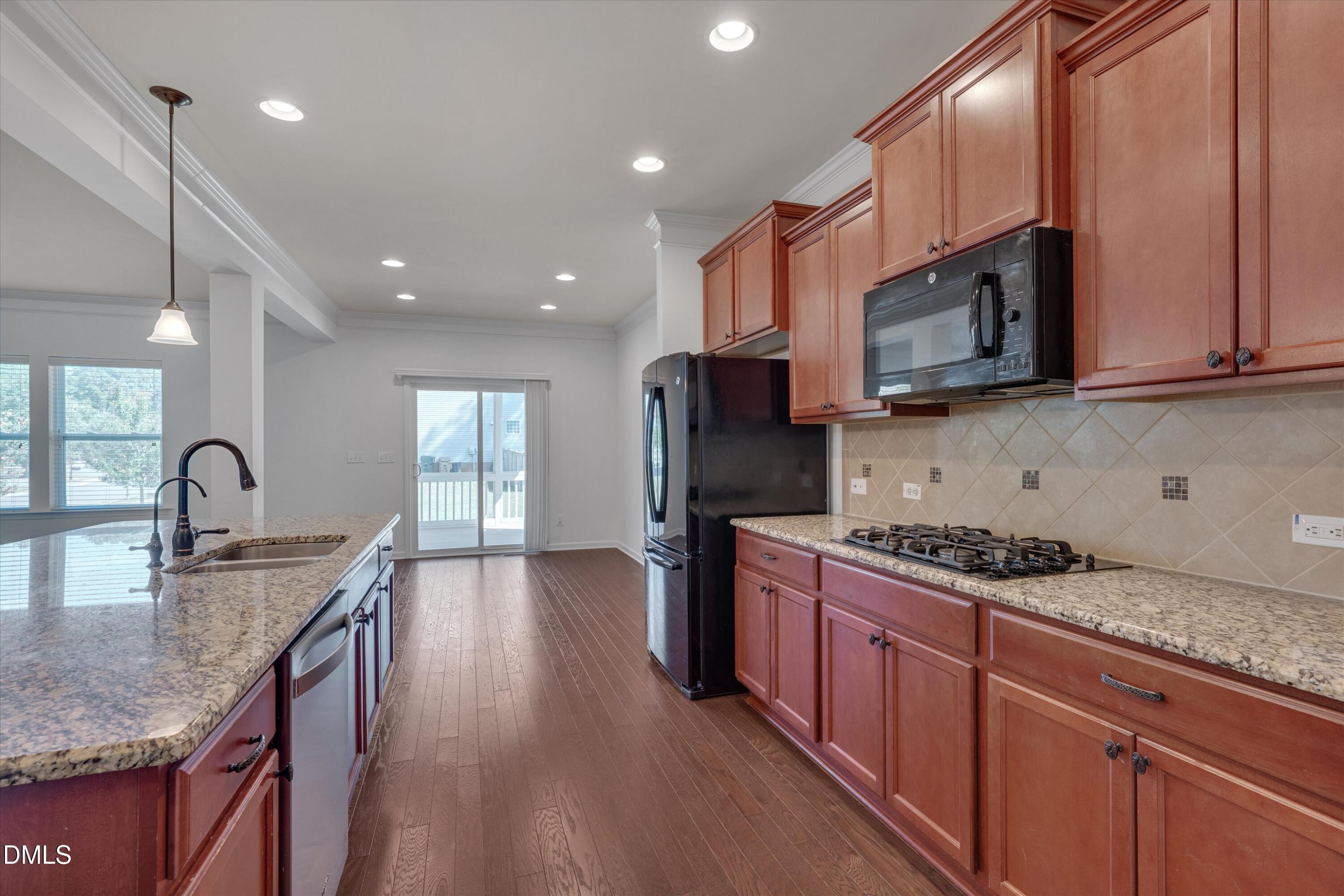 Image 3: 20-171 Pecan Harvest -20 Image 3: 20-171 Pecan Harvest -20