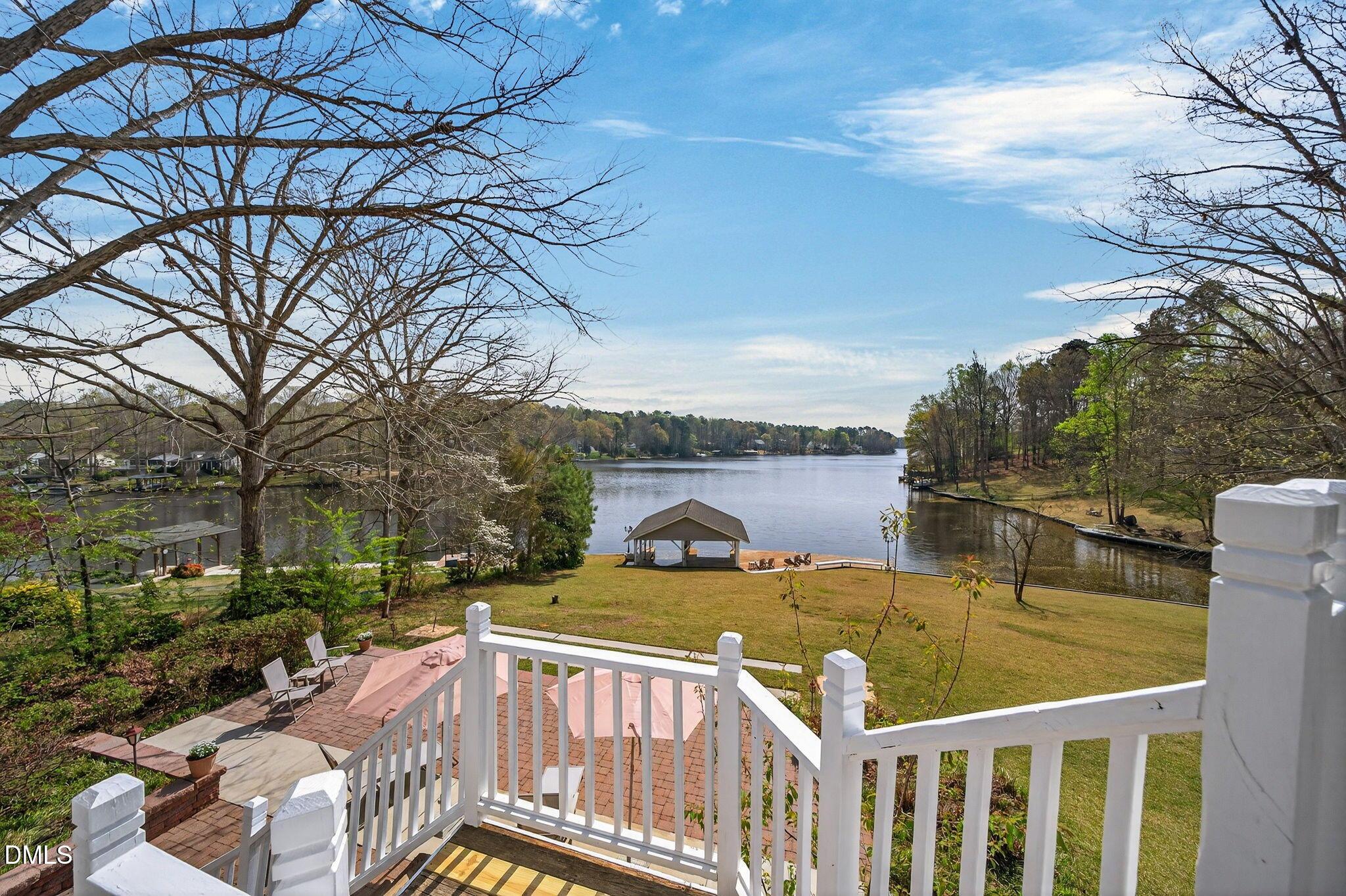 Image 1: 26-web-or-mls-104 Pontiac Cove-44