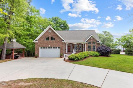 105 Erroll Court
