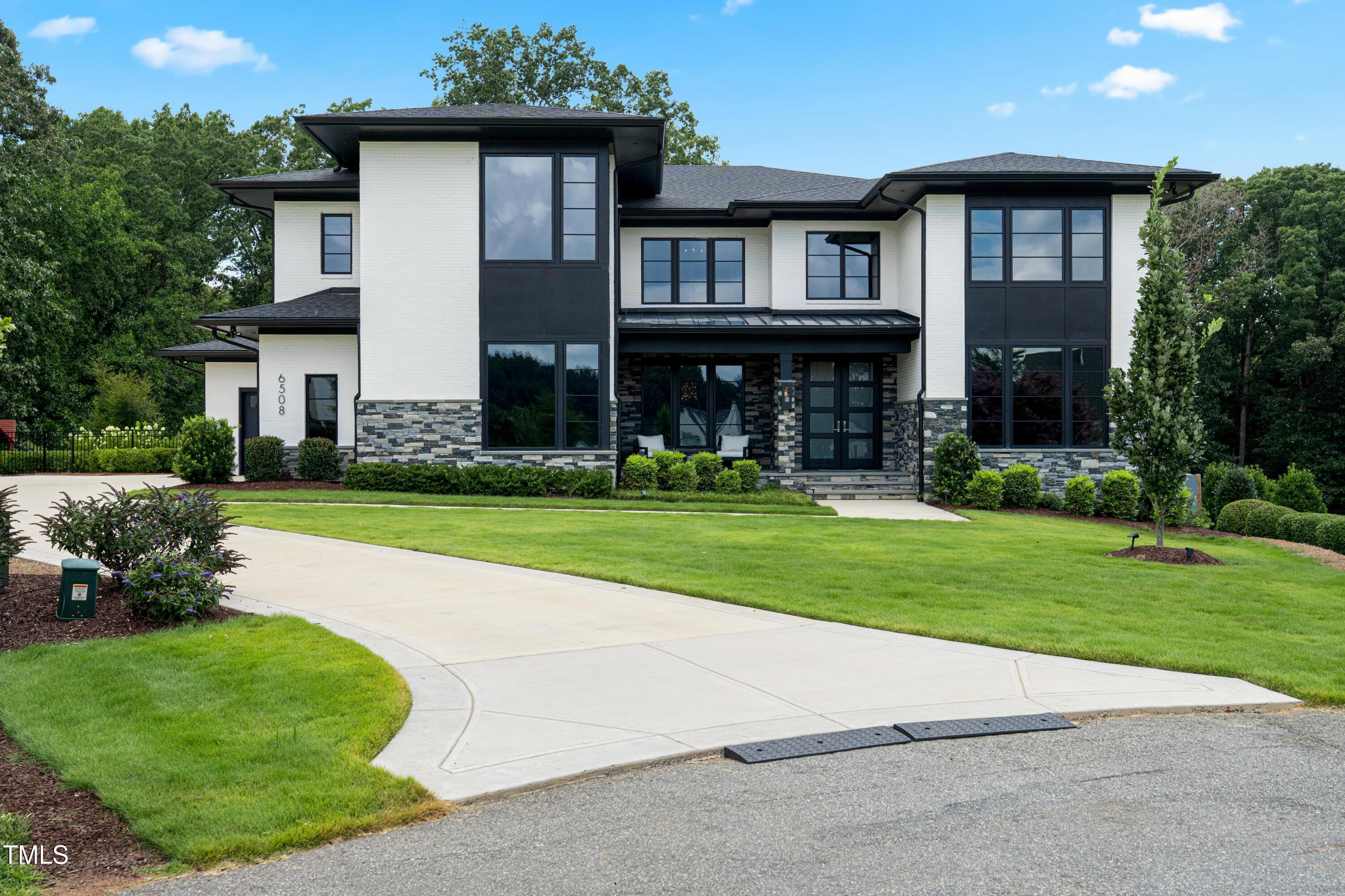 Image 1: Century Oak-2