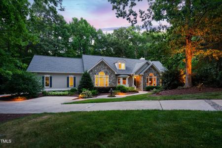 1005 Erins Way Lane