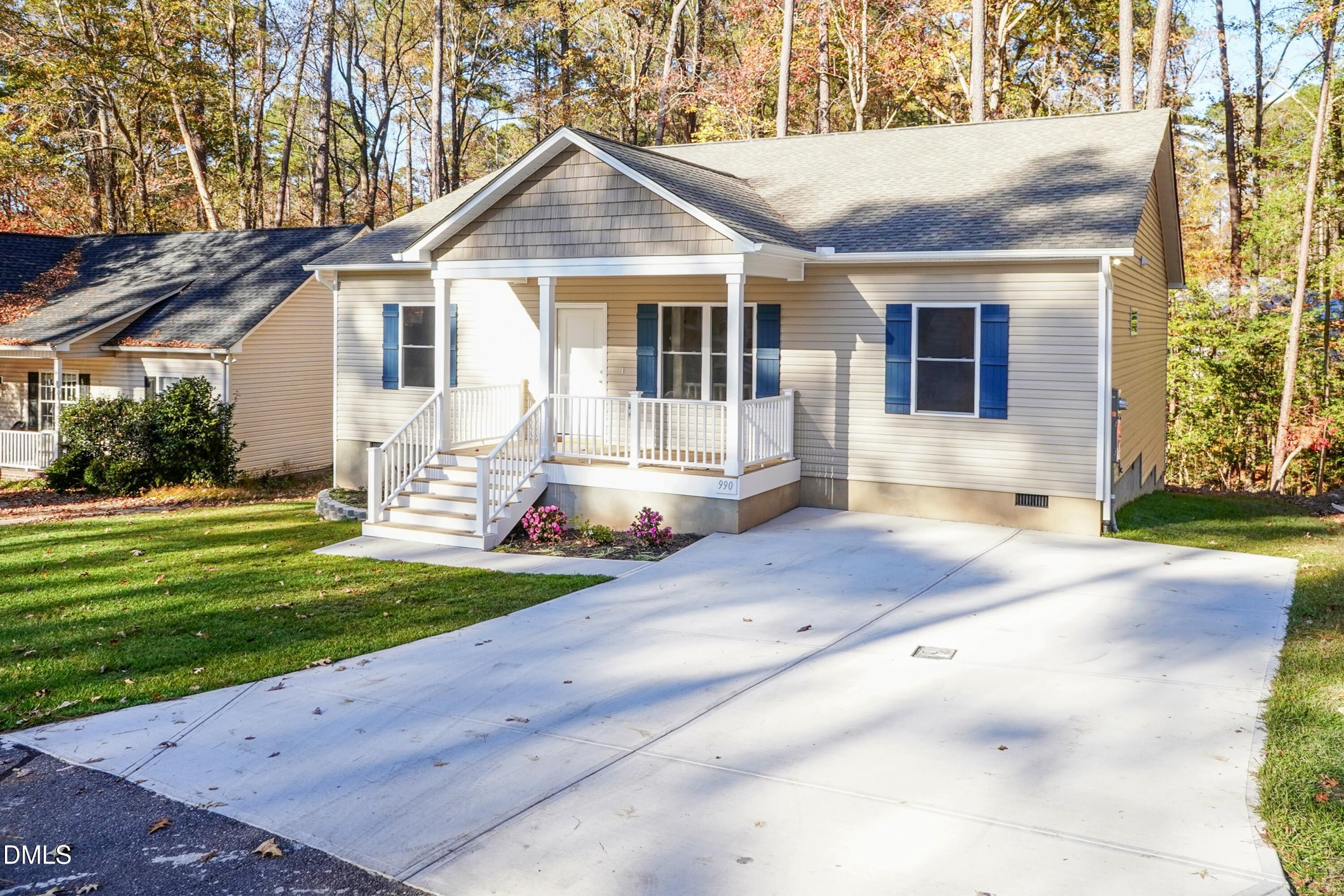 Image 3: Front 01 (9)