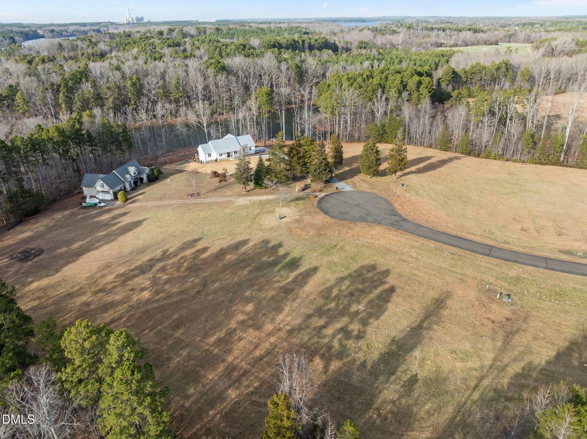 Image 1: 5-web-or-mls-DJI_0946