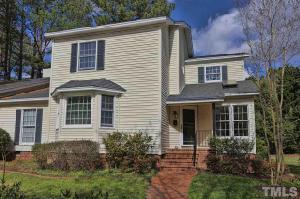 416 Wintercrest East Close
