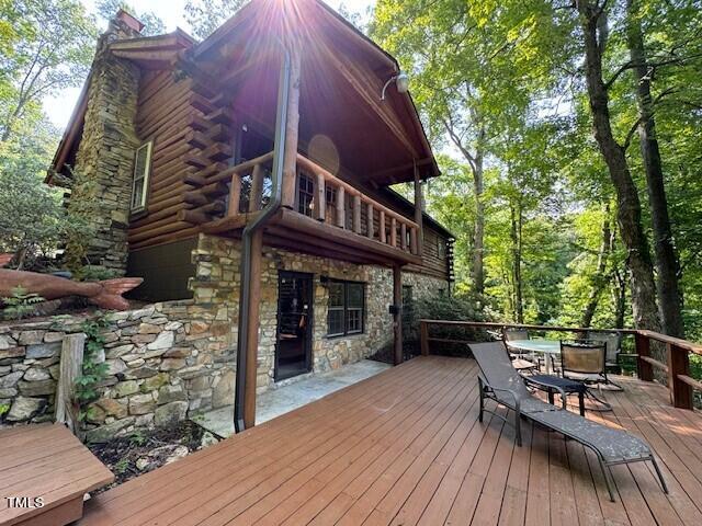 Image 4: 276 Deck