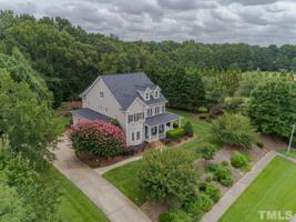 100 Settlecroft Lane