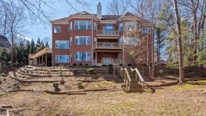 5305 Lake Edge Drive