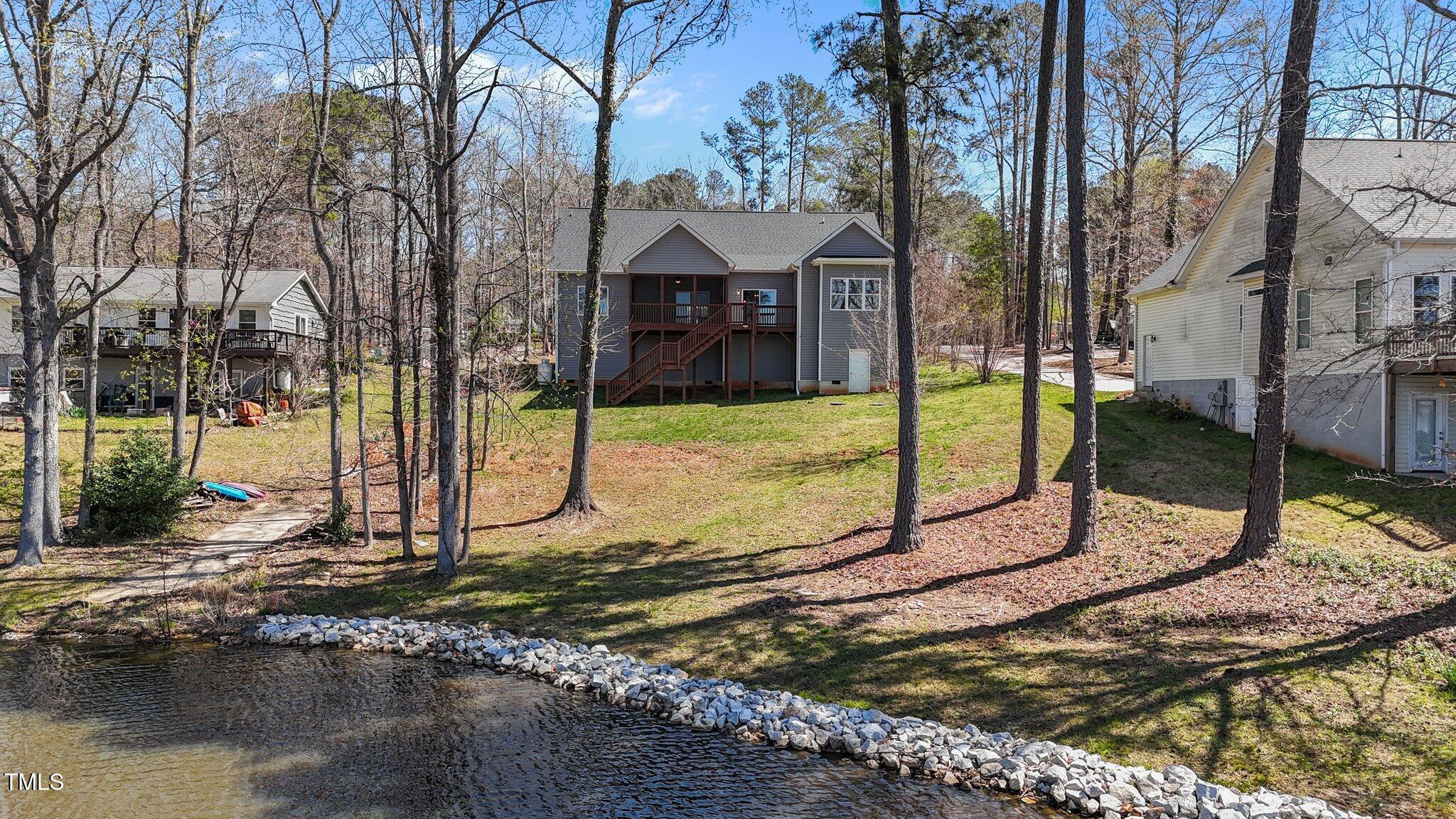 Image 3: View of Exterior!