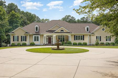 7729 Grace Cove Lane