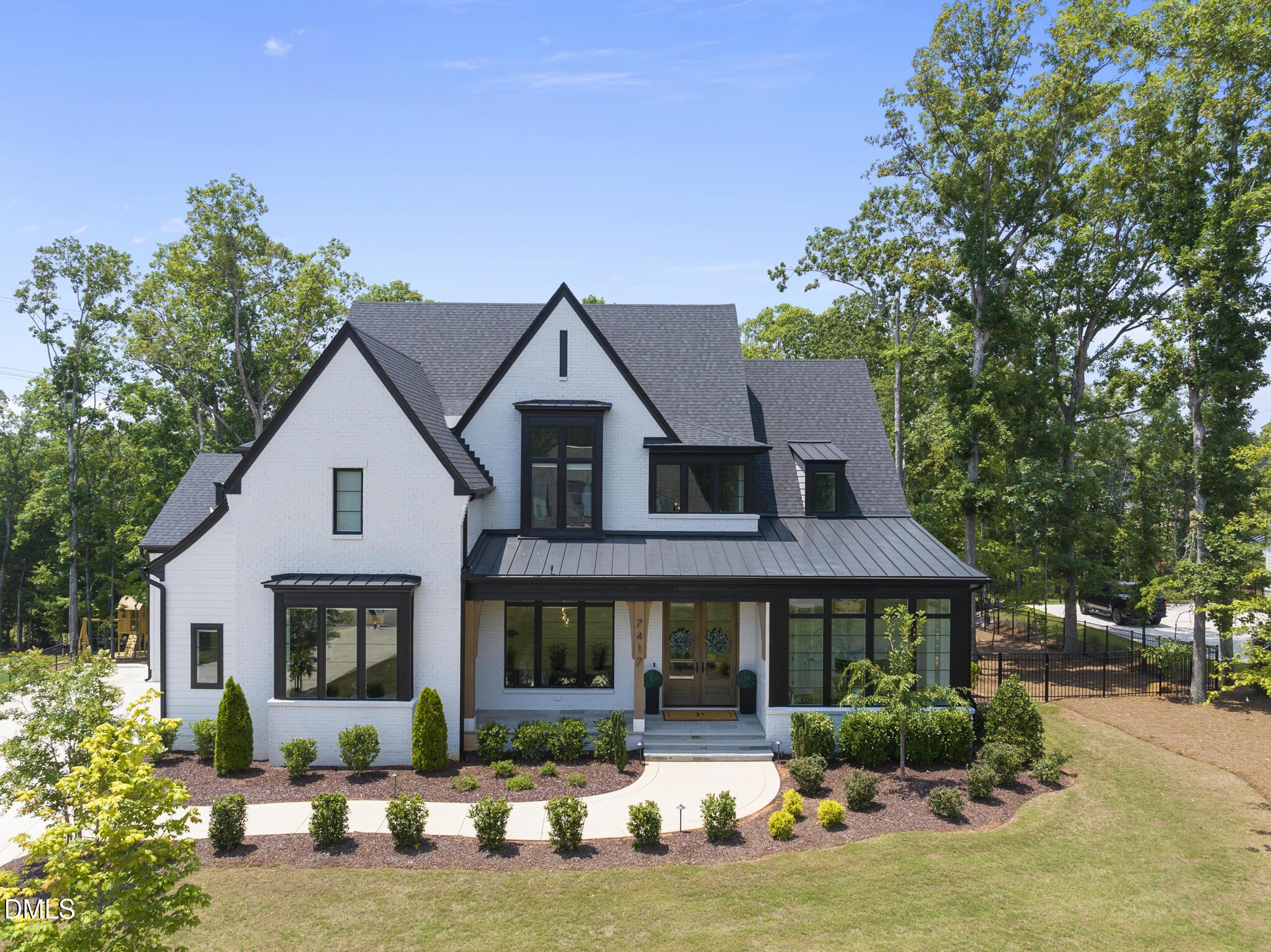 Image 2: 4 Bedrooms - 4 Full and 2 Half Baths