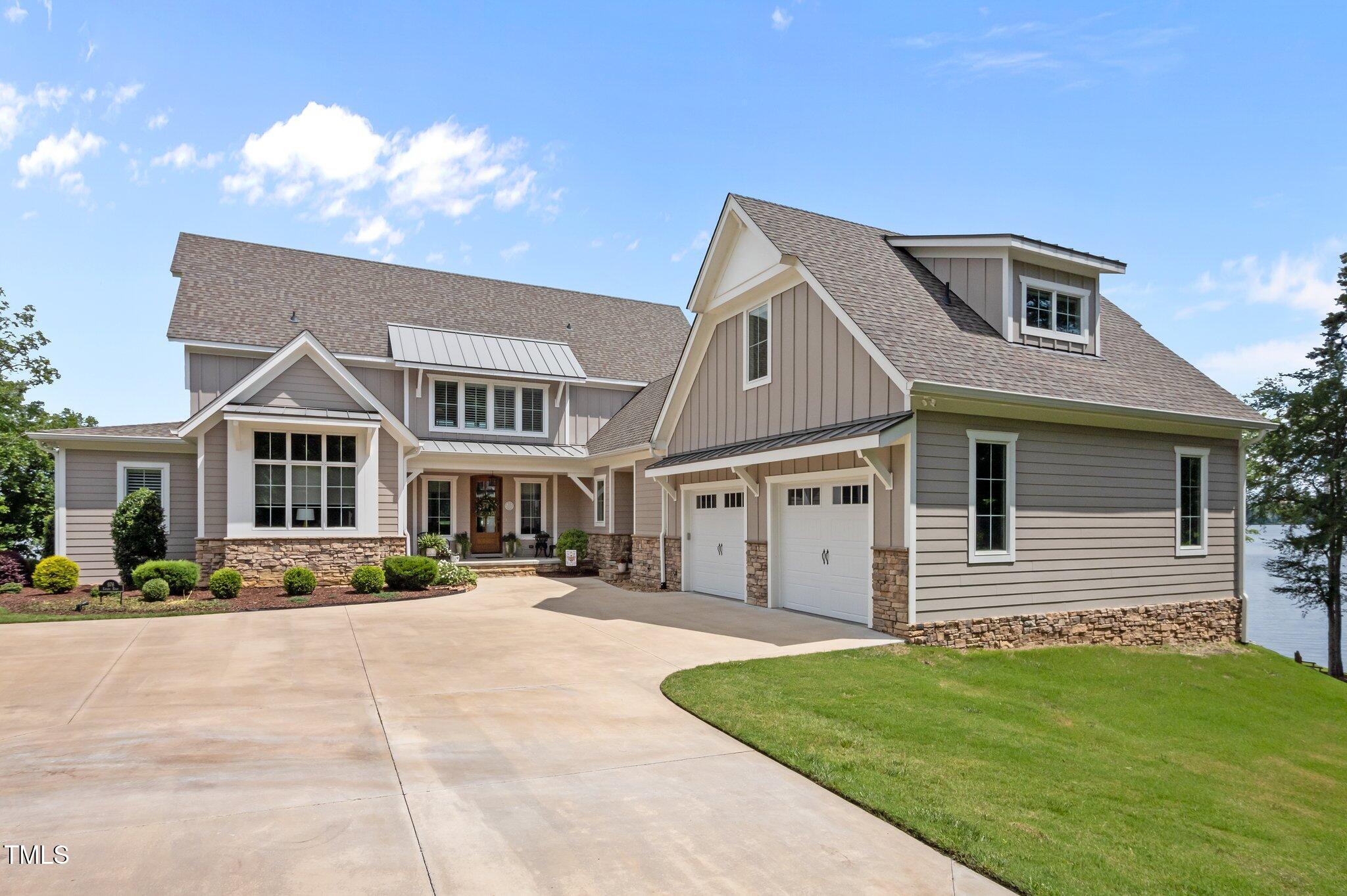 Image 3: 1-web-or-mls-P1067334