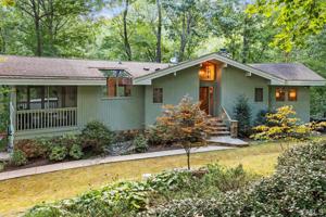 1249 Jordan Hills Loop