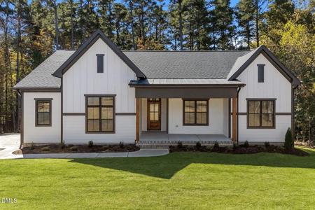 280 Stonewood Loop Lane