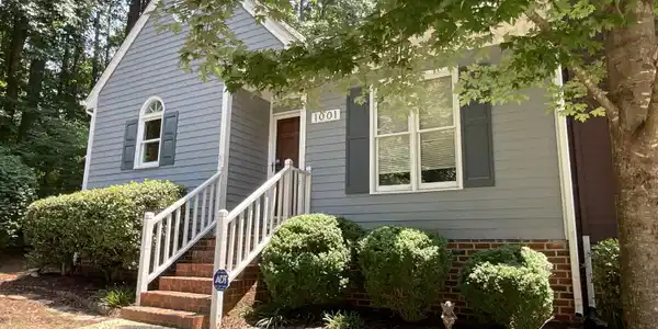 1001 High Lake Court