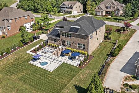 318 Rolling Meadows Lane