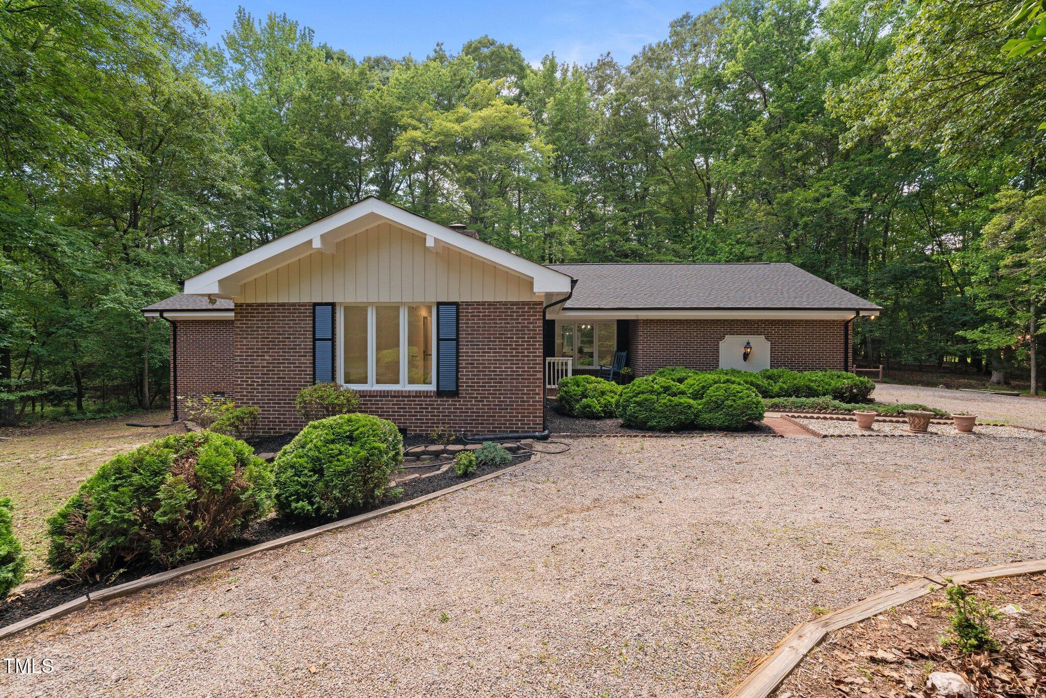 Image 3: 4-web-or-mls-DSC03315