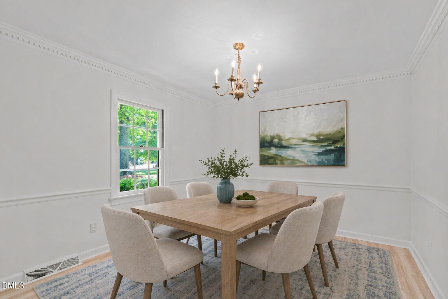 Image 4: Dining - Staging Stoneyford