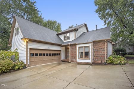 106 Prestwick Place