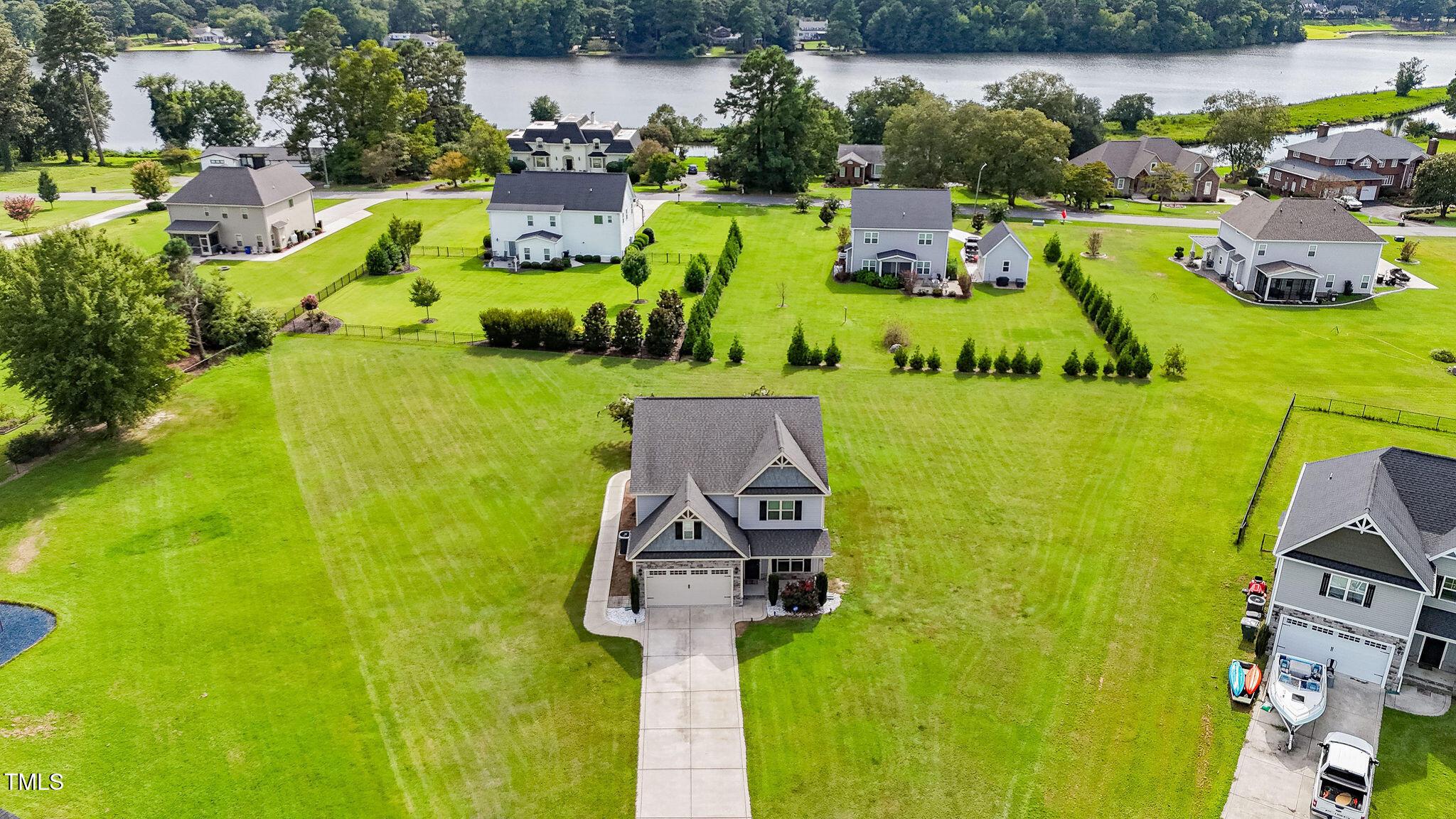 Image 3: Drone(1) Image 3: Drone(1)