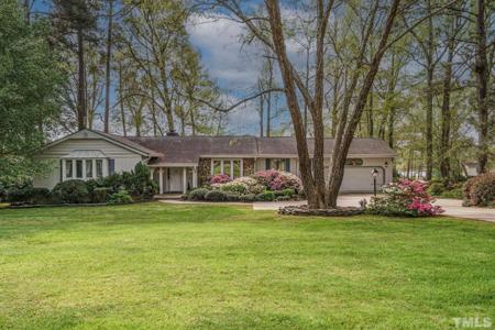 240 Lakeview Drive