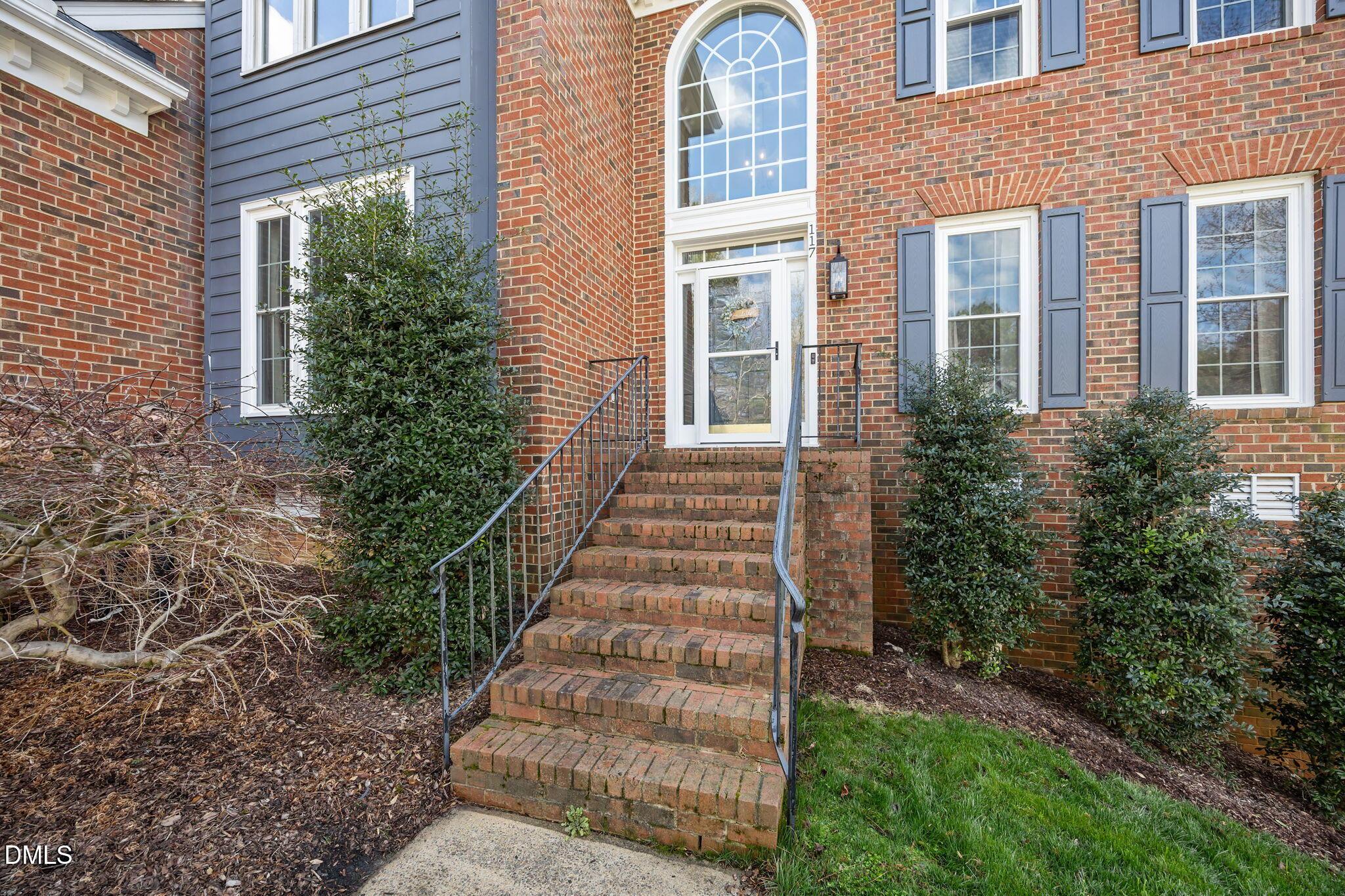 Image 4: 41-web-or-mls-IMG_9552