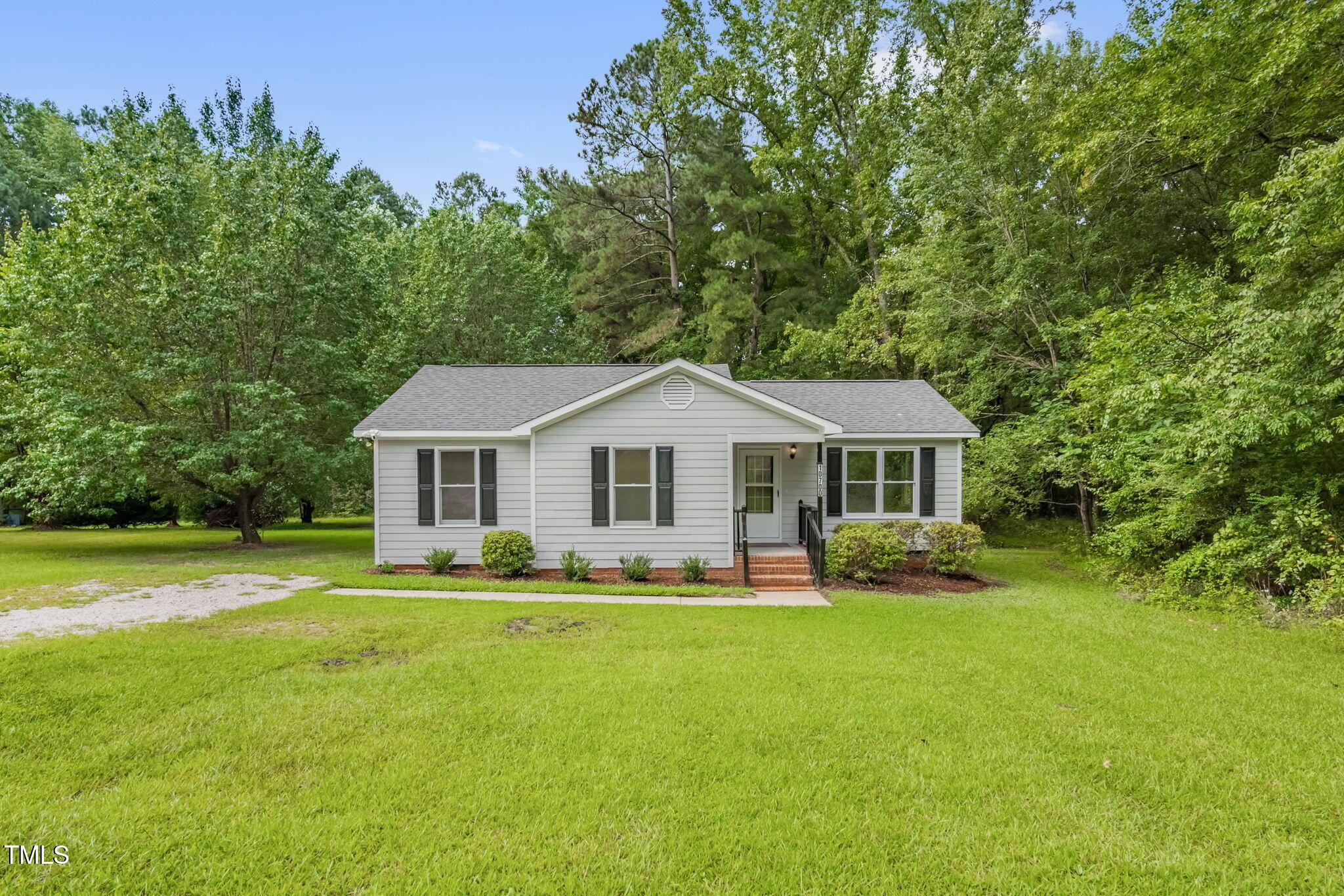 Image 3: 1-web-or-mls-10700 Patrician Way-1