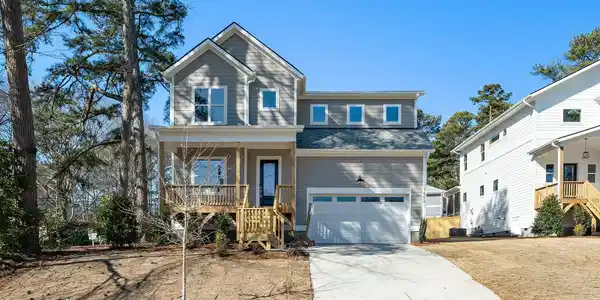 1652 Pineview Drive