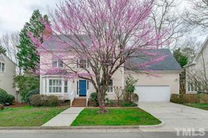 204 Palace Green
