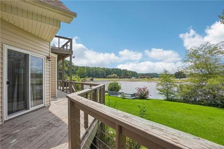 369 Cardinal Bay