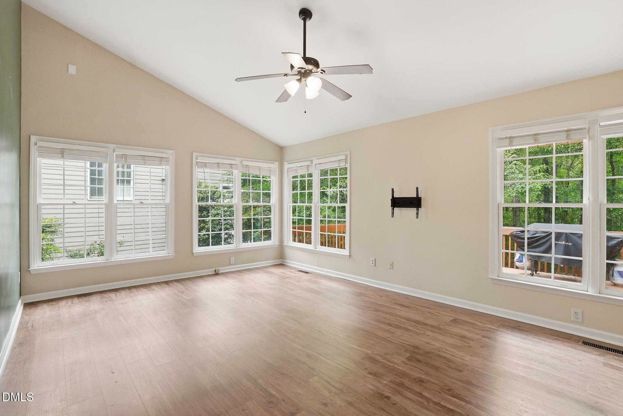 Image 2: 1400 Cane Creek Drive-30