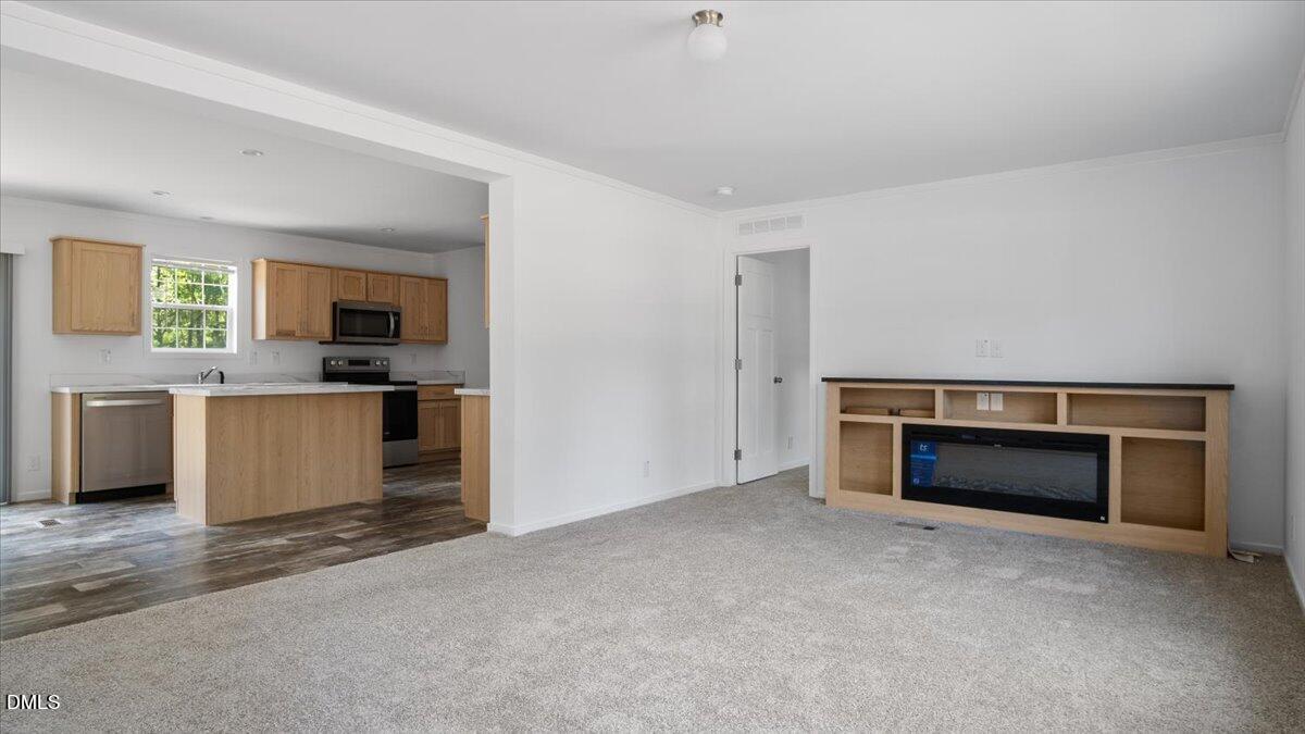 Image 3: 27-finished ellingtons path (7 of 34)