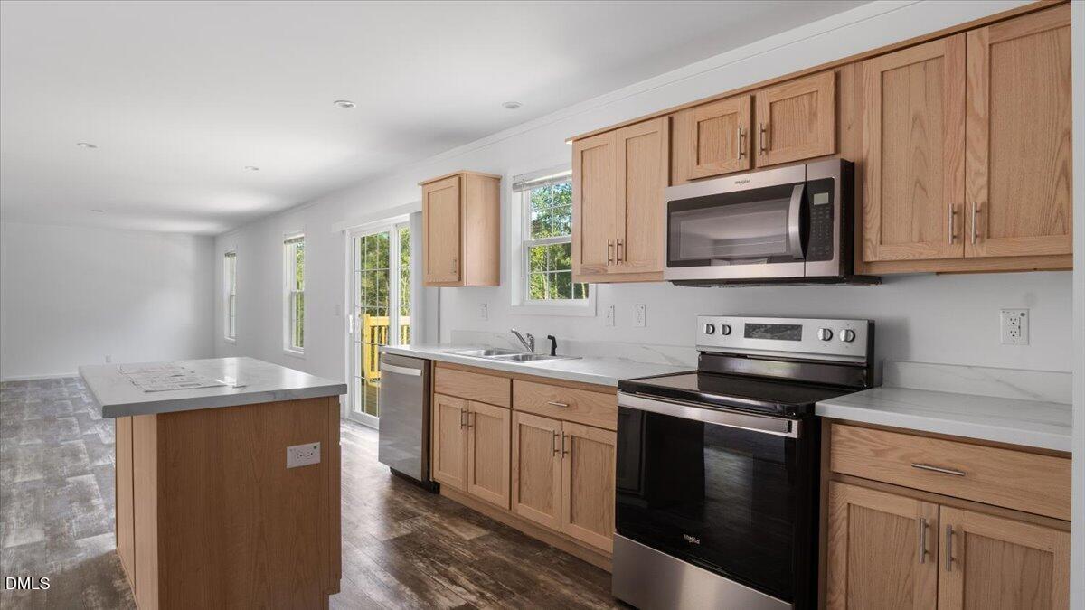 Image 4: 23-finished ellingtons path (11 of 34)