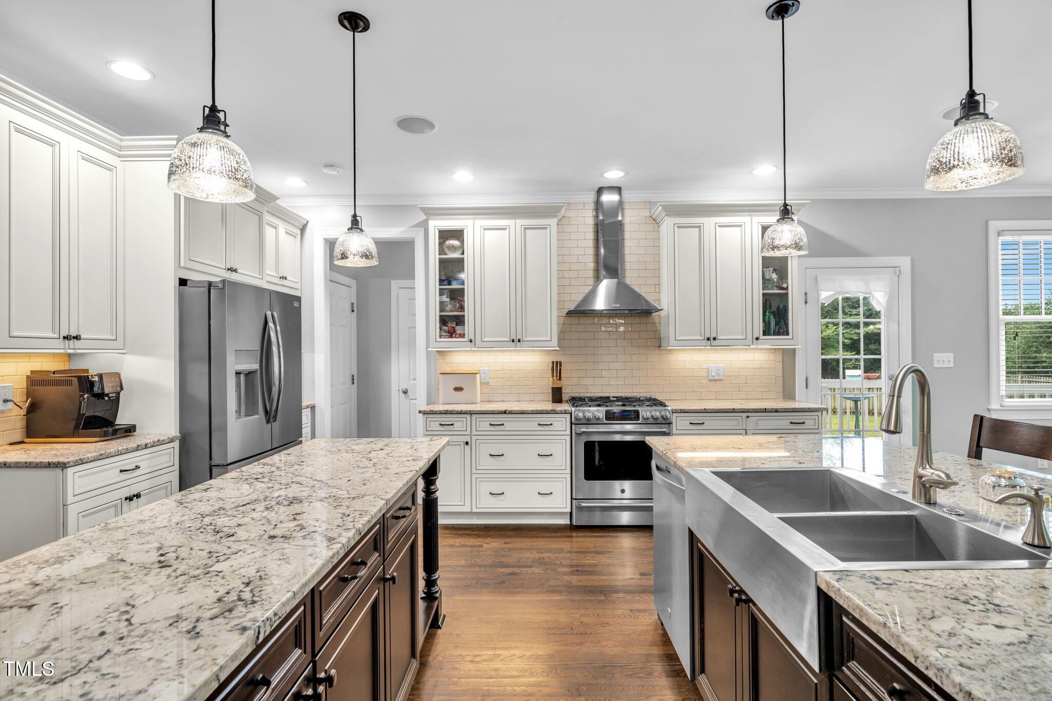 Image 2: 13-web-or-mls-untitled-24