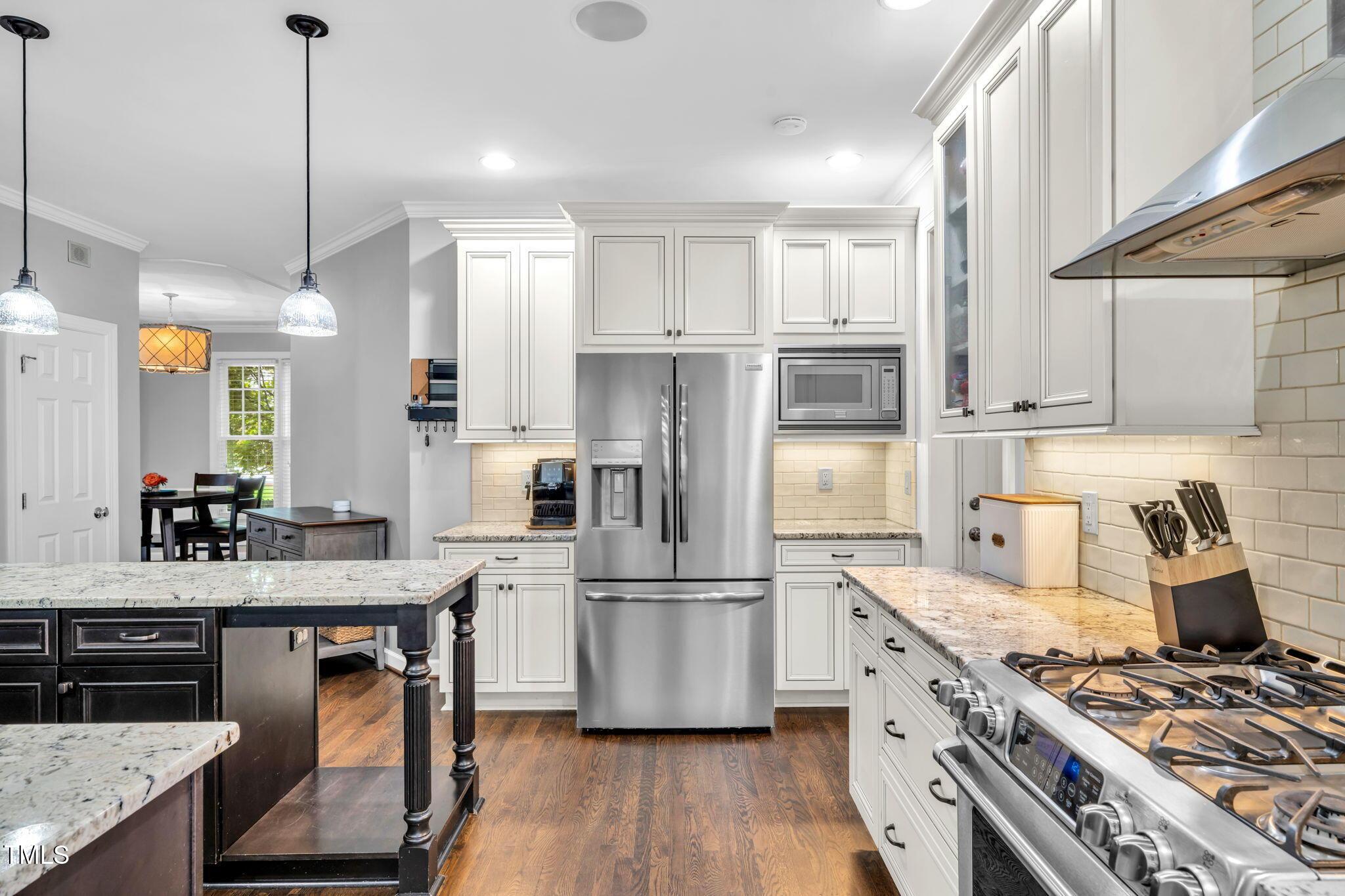 Image 4: 11-web-or-mls-untitled-27