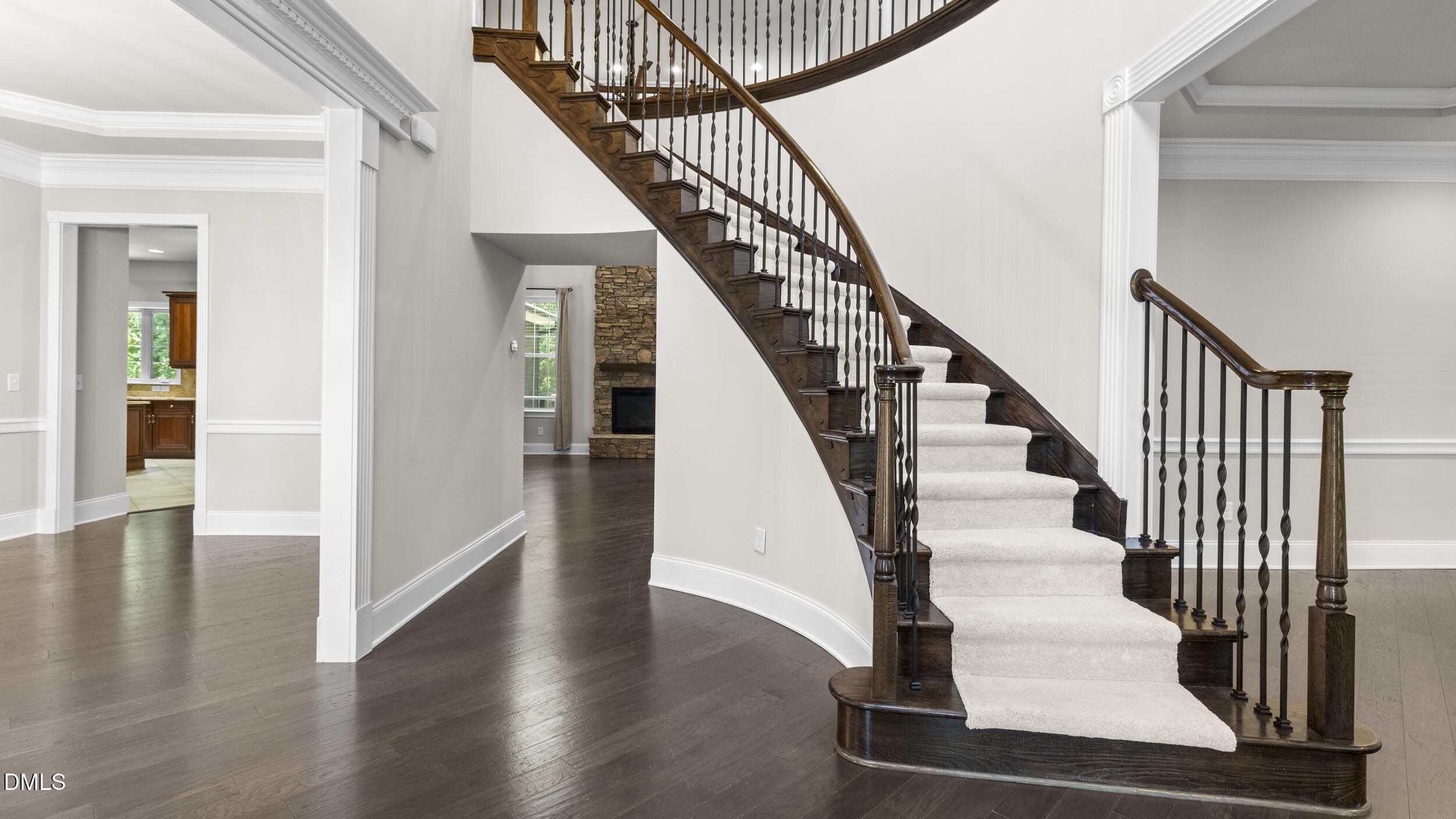 Image 2: 7029 stairwell