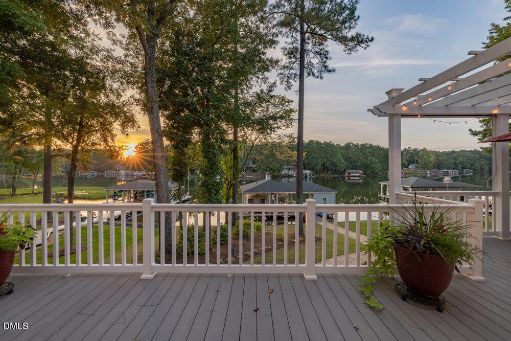 Image 3: 071_54-stonecrop-circle-71