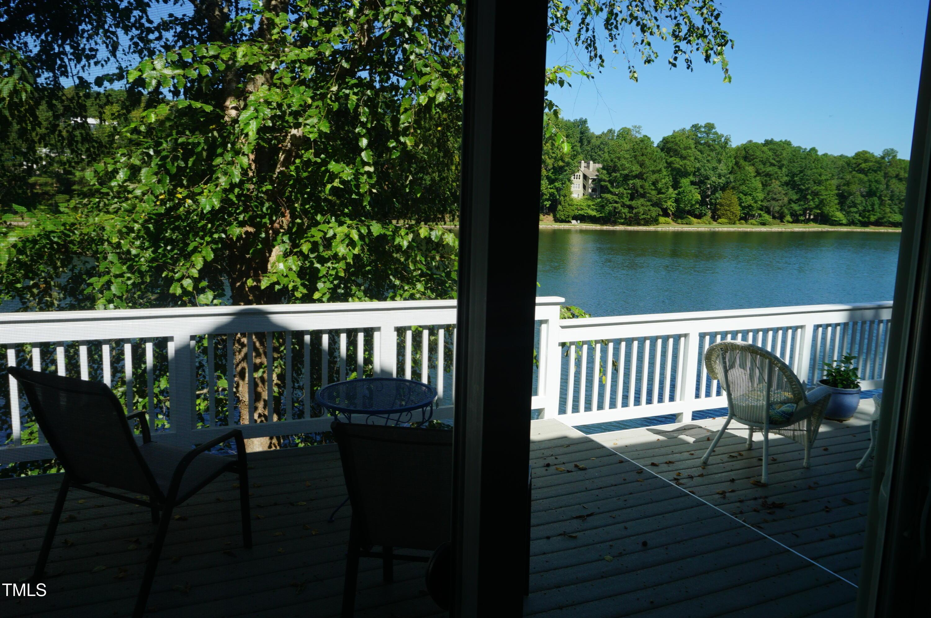 Image 4: DSC04136